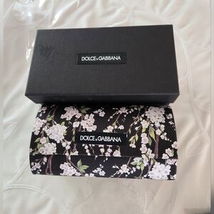 Dolce & Gabbana Black Floral Women's Clutch